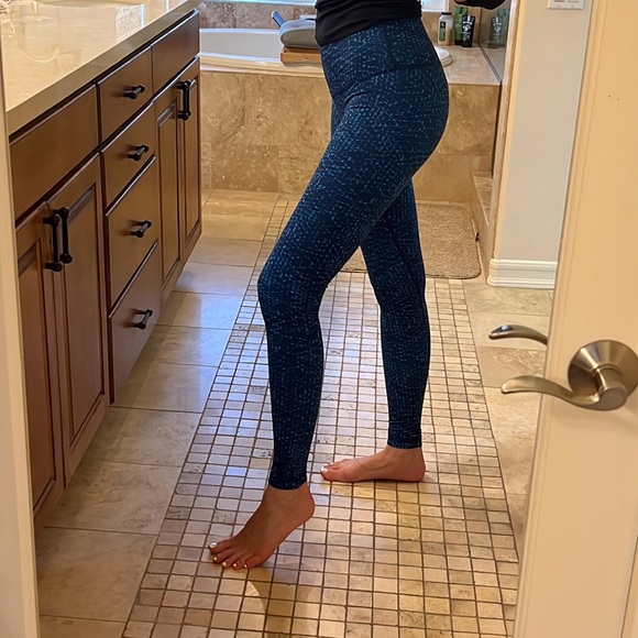 Lululemon Blue Leggings - Picture 3 of 6